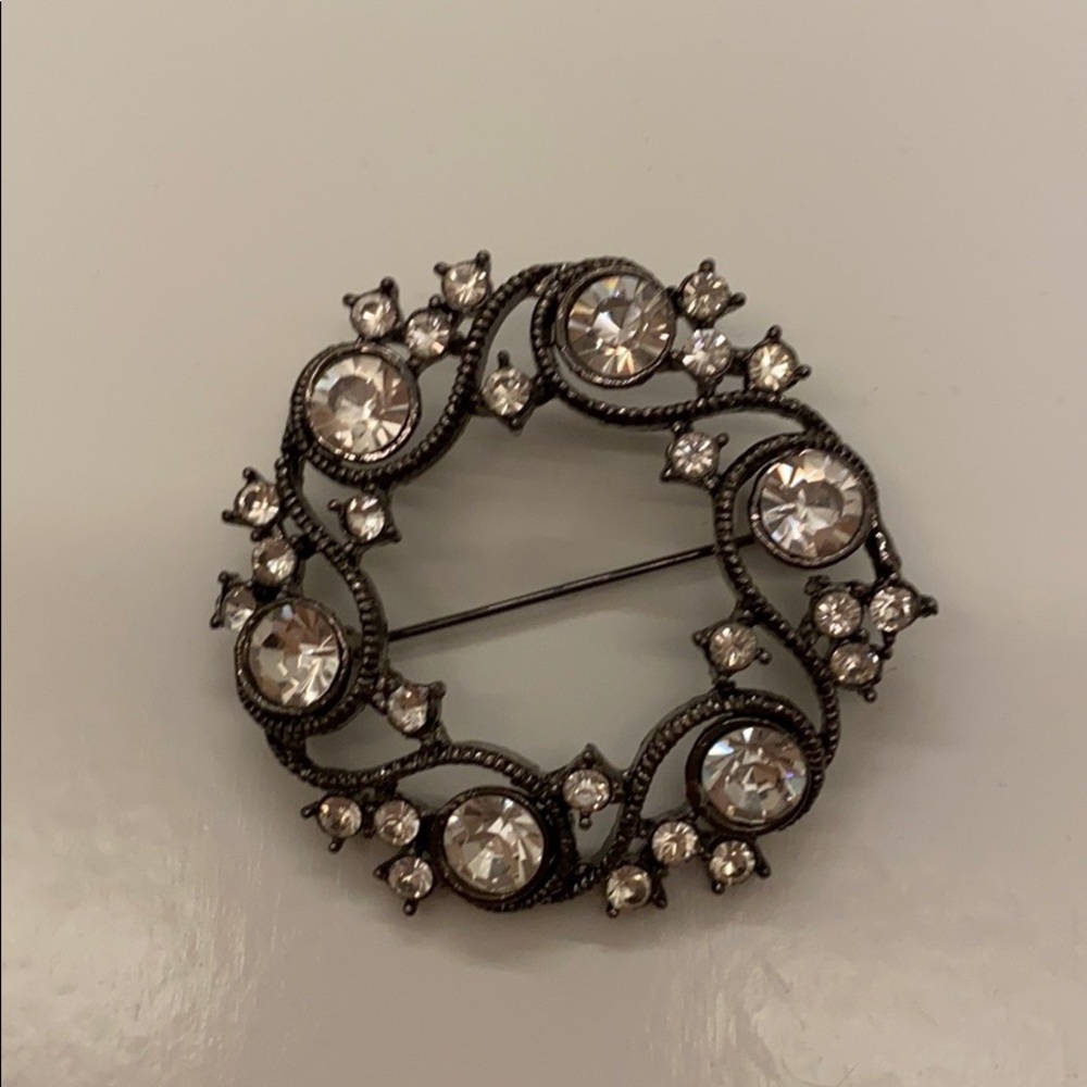 Vintage Rhinestone pin - Picture 2 of 3